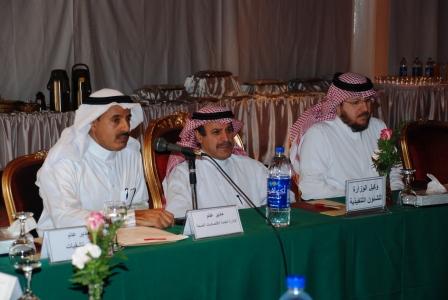 د.الحواسي يفتتح حلقة العمل بشأن اقتصاديات الصحة وترشيد الانفاق