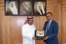 معالي وزير الصحة يستقبل سفير الأعمال في هيئة التجارة والاستثمار البريطانية