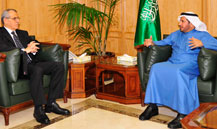 Minister of Health Meets with WHO Regional Director for the Eastern Mediterranean Region