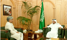 معالي وزير الصحة يستقبل السفير الهندي لدى المملكة
