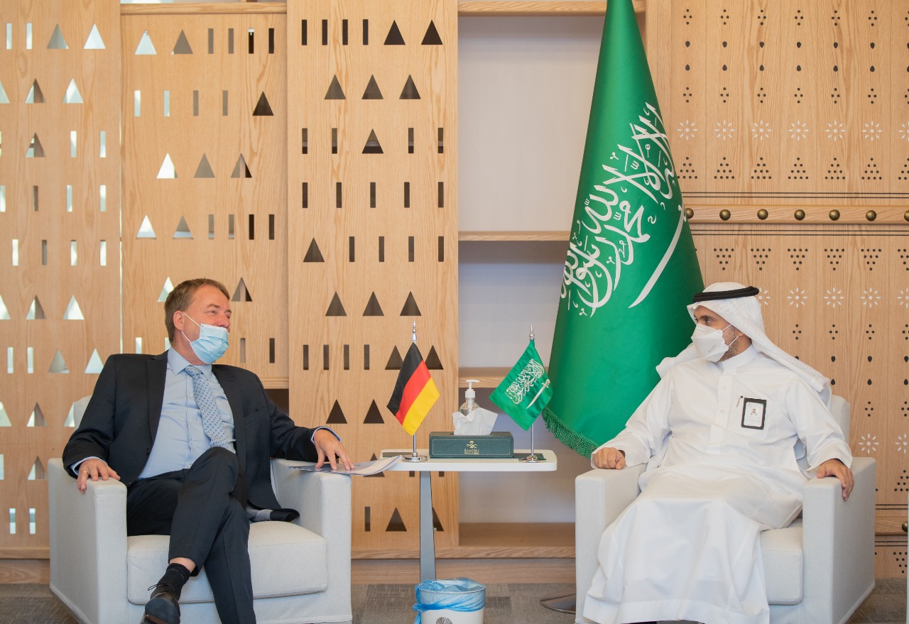 معالي وزير الصحة يلتقي سفير ألمانيا لدى المملكة