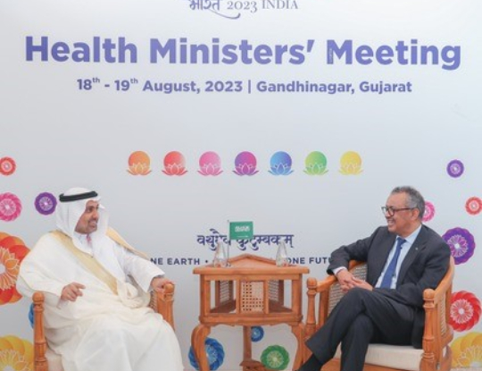 وزير الصحة يلتقي مع رئيس منظمة الصحة العالمية بالهند