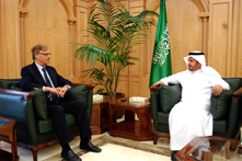 وزير الصحة يستقبل الرئيس والمدير التنفيذي لهيئة التجارة الكندية مارك ويتنجهام