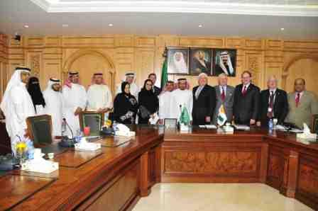 Minister of Health Meets Ireland's Minister for Enterprise, Trade and Innovation